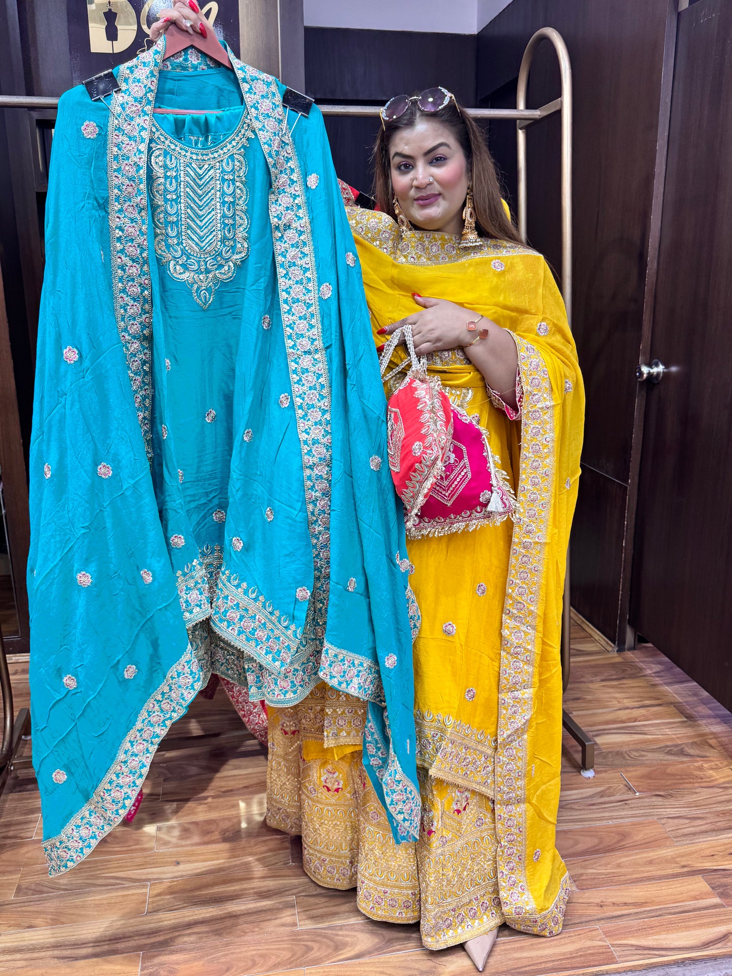 Hoor Mahal (Semistich)