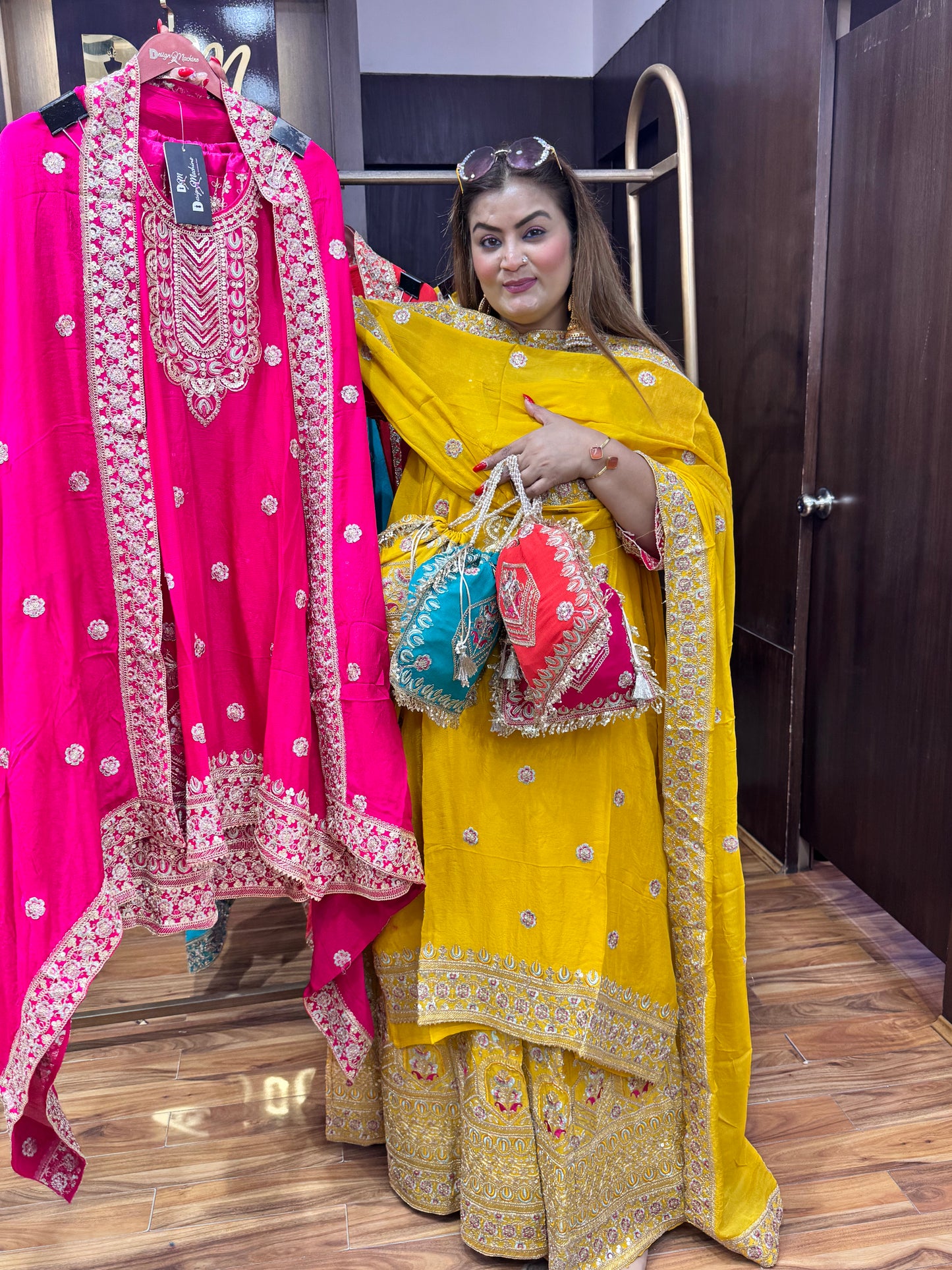 Hoor Mahal (Semistich)