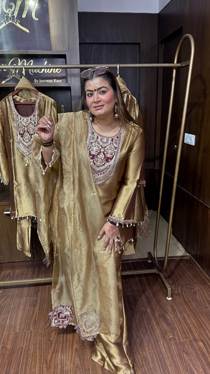 Aarohi Glass Tissue Suit