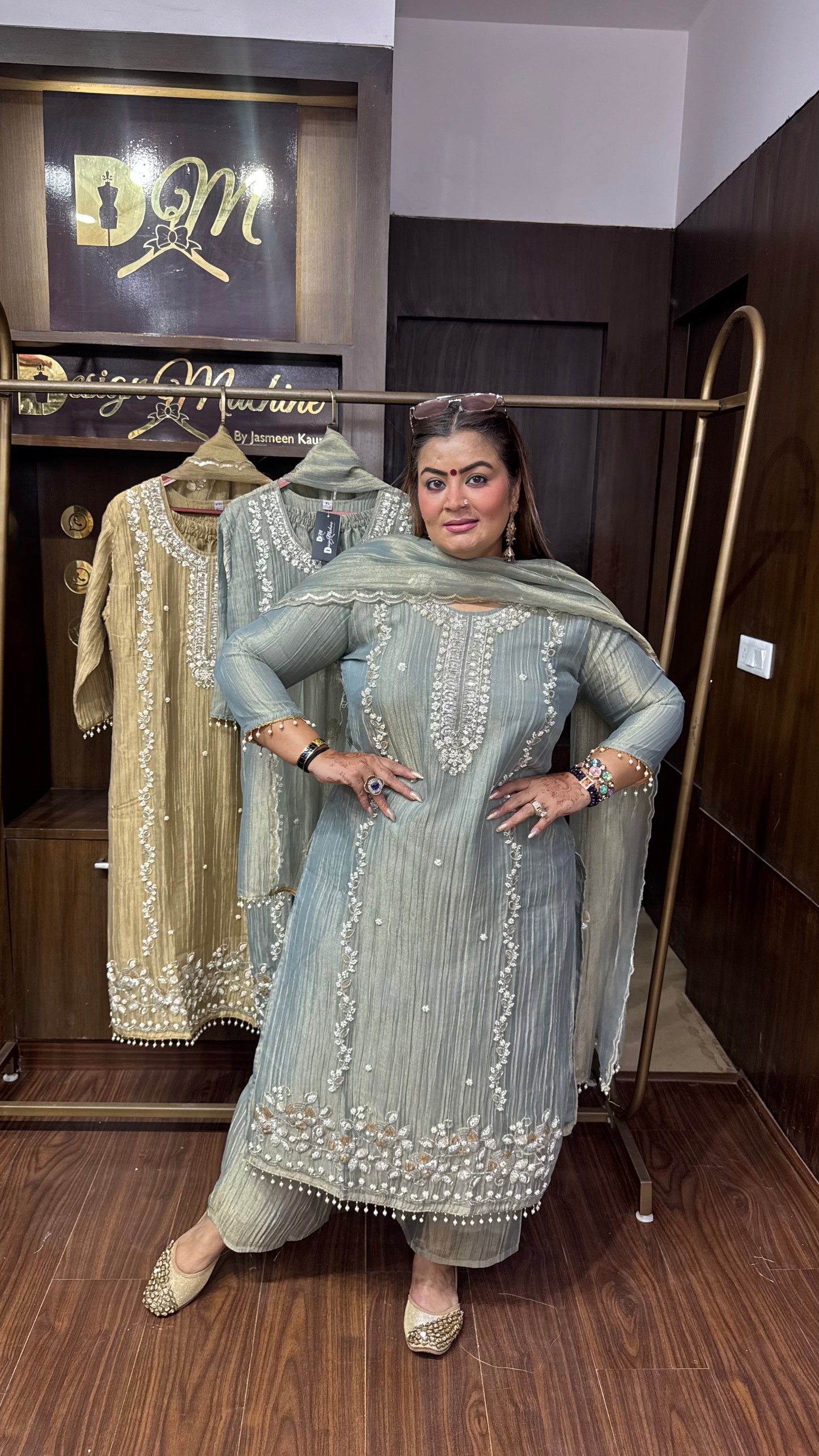 Elaira Glass Tissue Suit