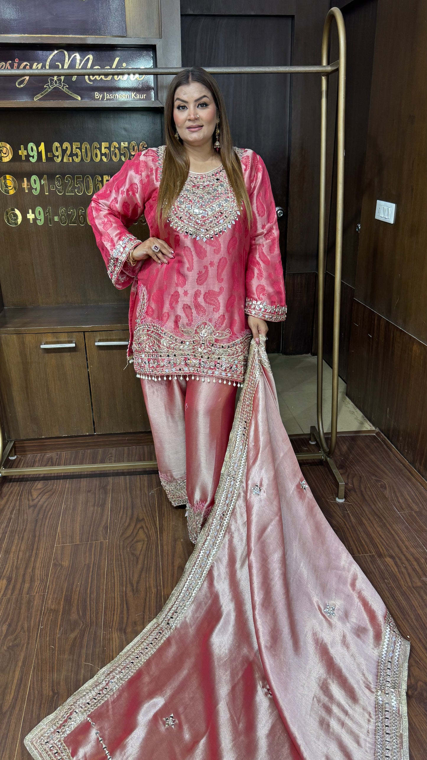 Ishina (Pure Ziraffe Tissue Fabric Suit)