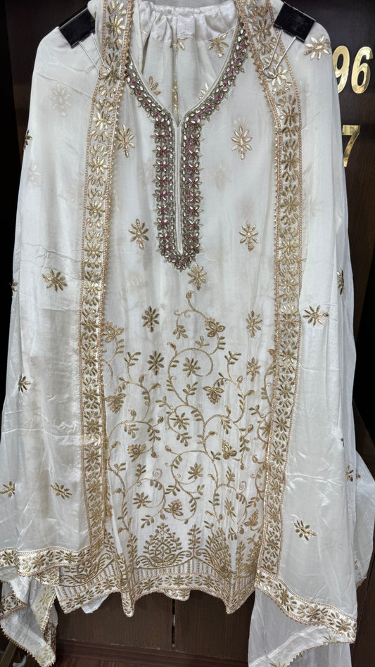 Velissae (Chinnon Semi-Stitched Sharara Suit)