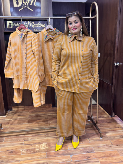 Mehnaz Velvet Warm Set