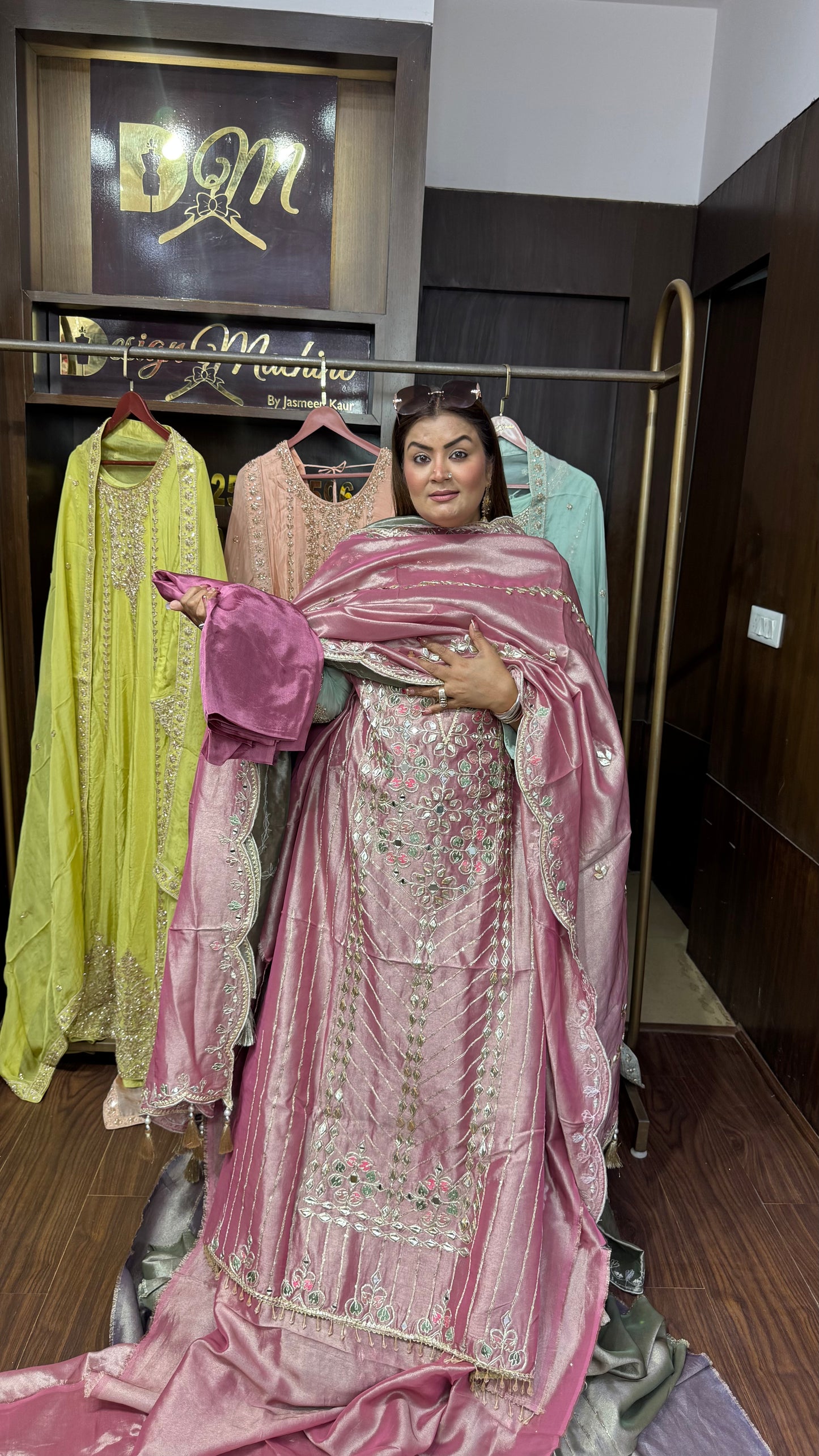Zivara Ziraff Tissue Unstitched Suit