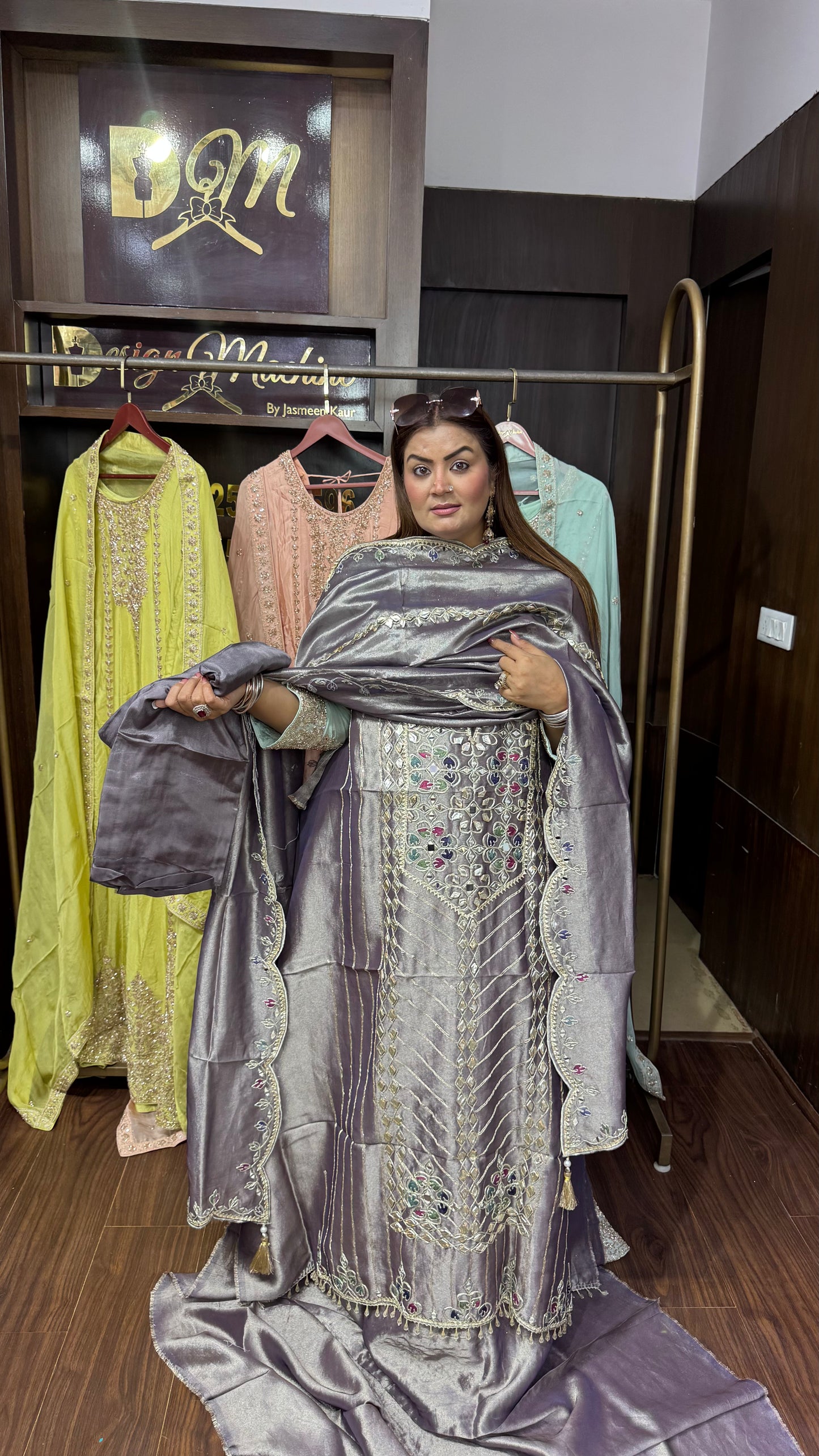 Zivara Ziraff Tissue Unstitched Suit