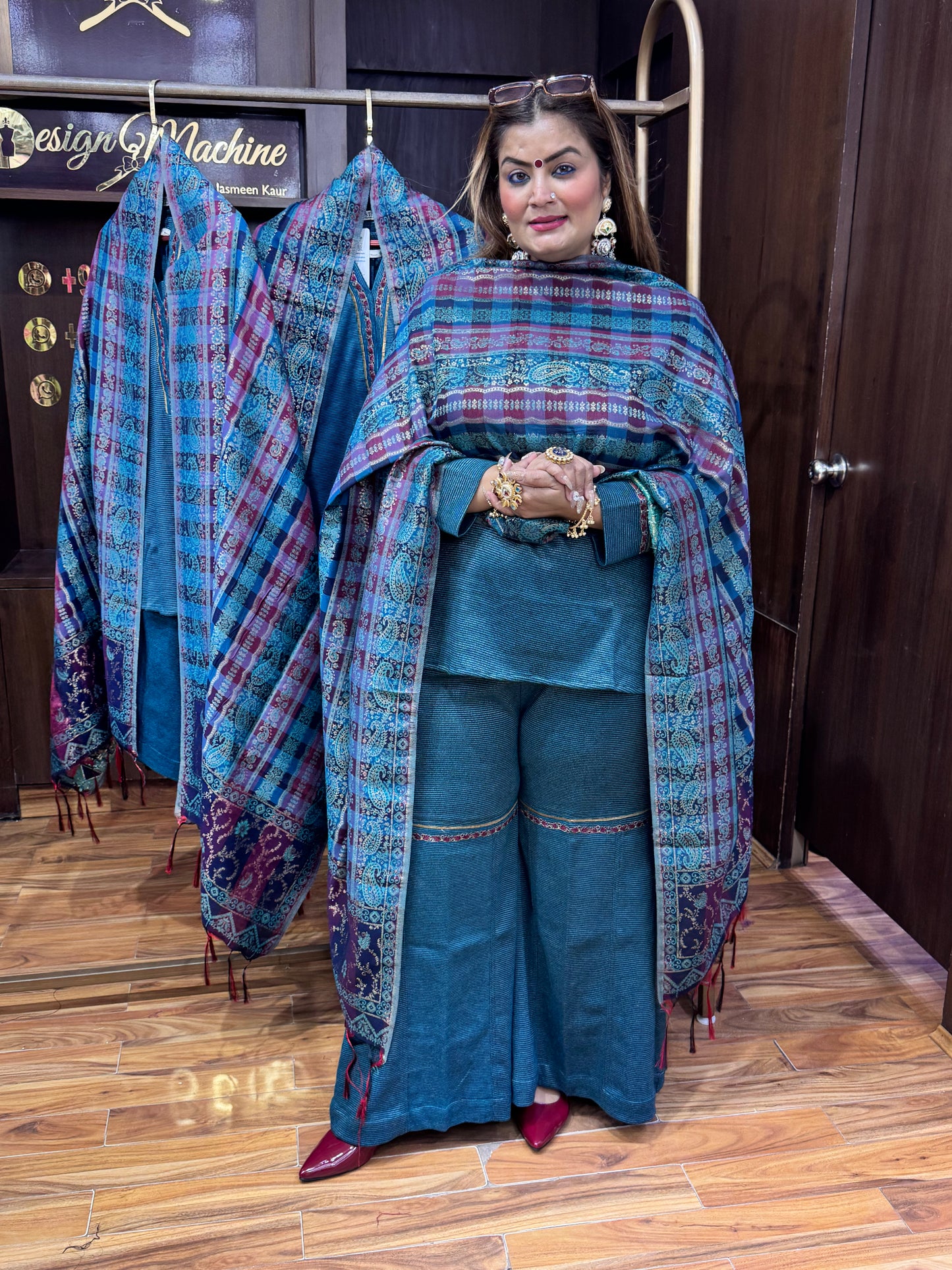 Amira Glow Warm (Suit)