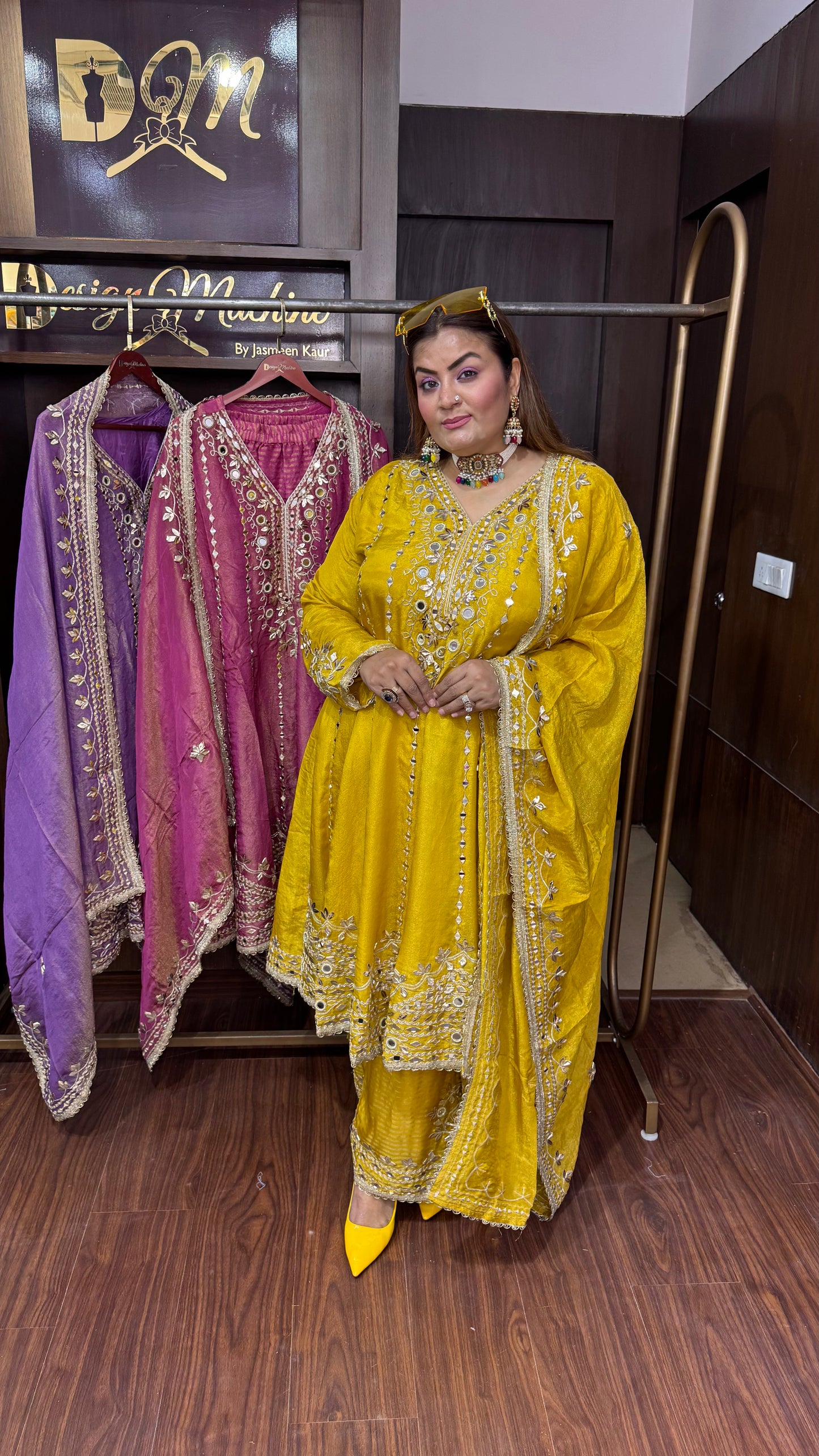 Husn-e-Noor Anarkali