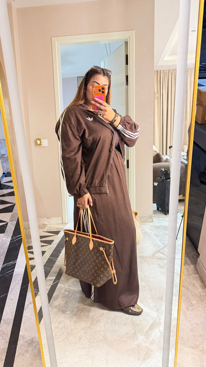 Beautiful Travel Cordset With Skirt