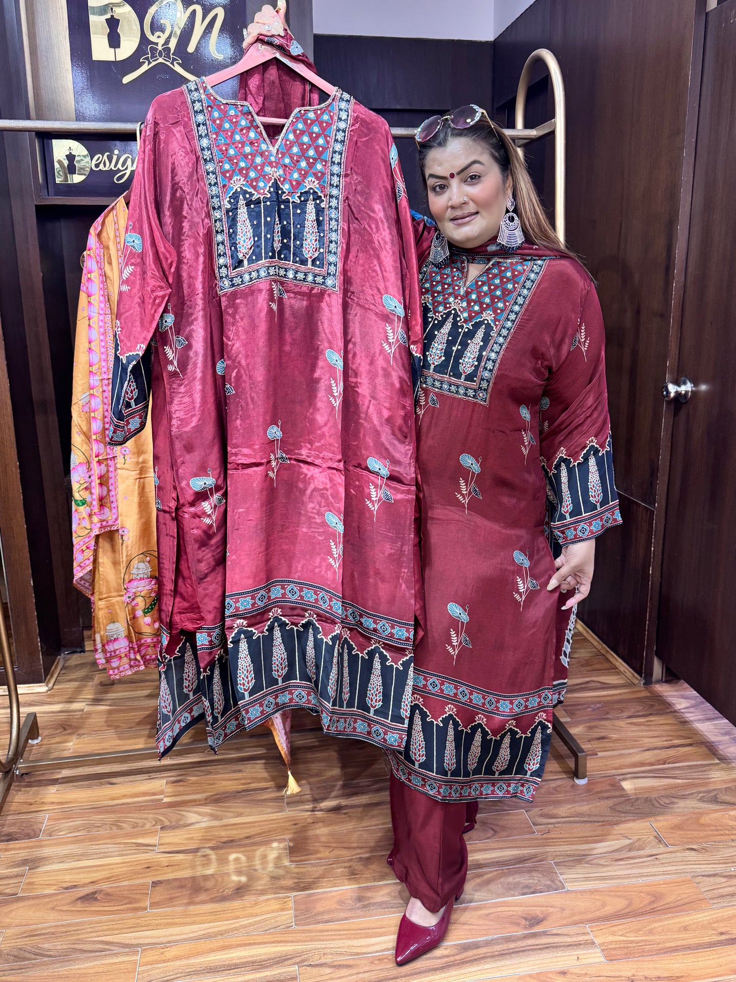 Royal Crepe Essence (Suit)