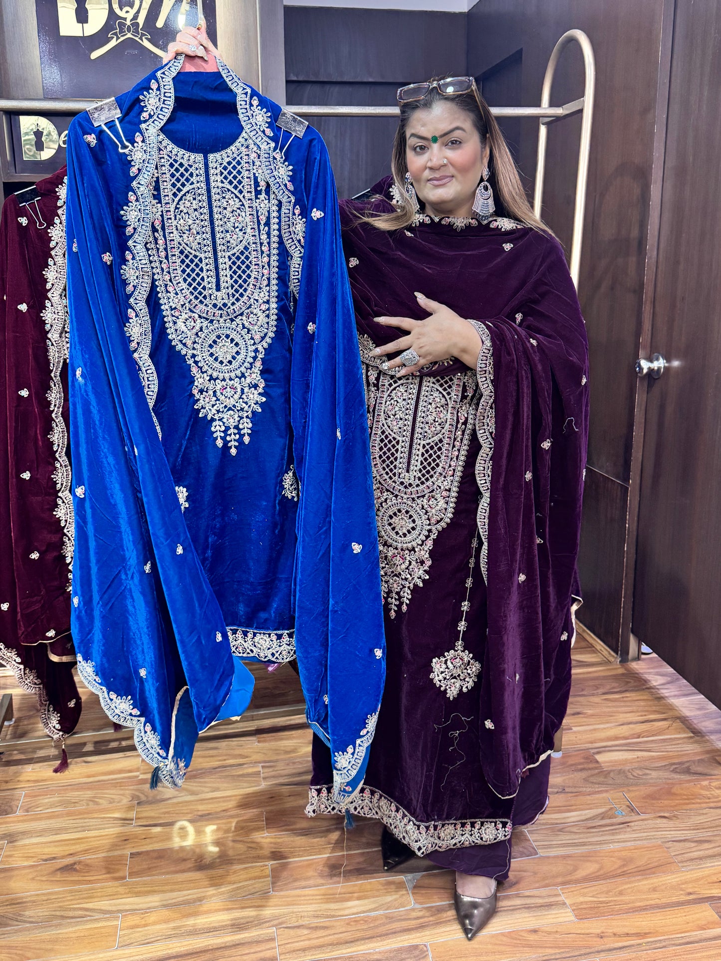 Saanvi Royal Velvet (Suit)