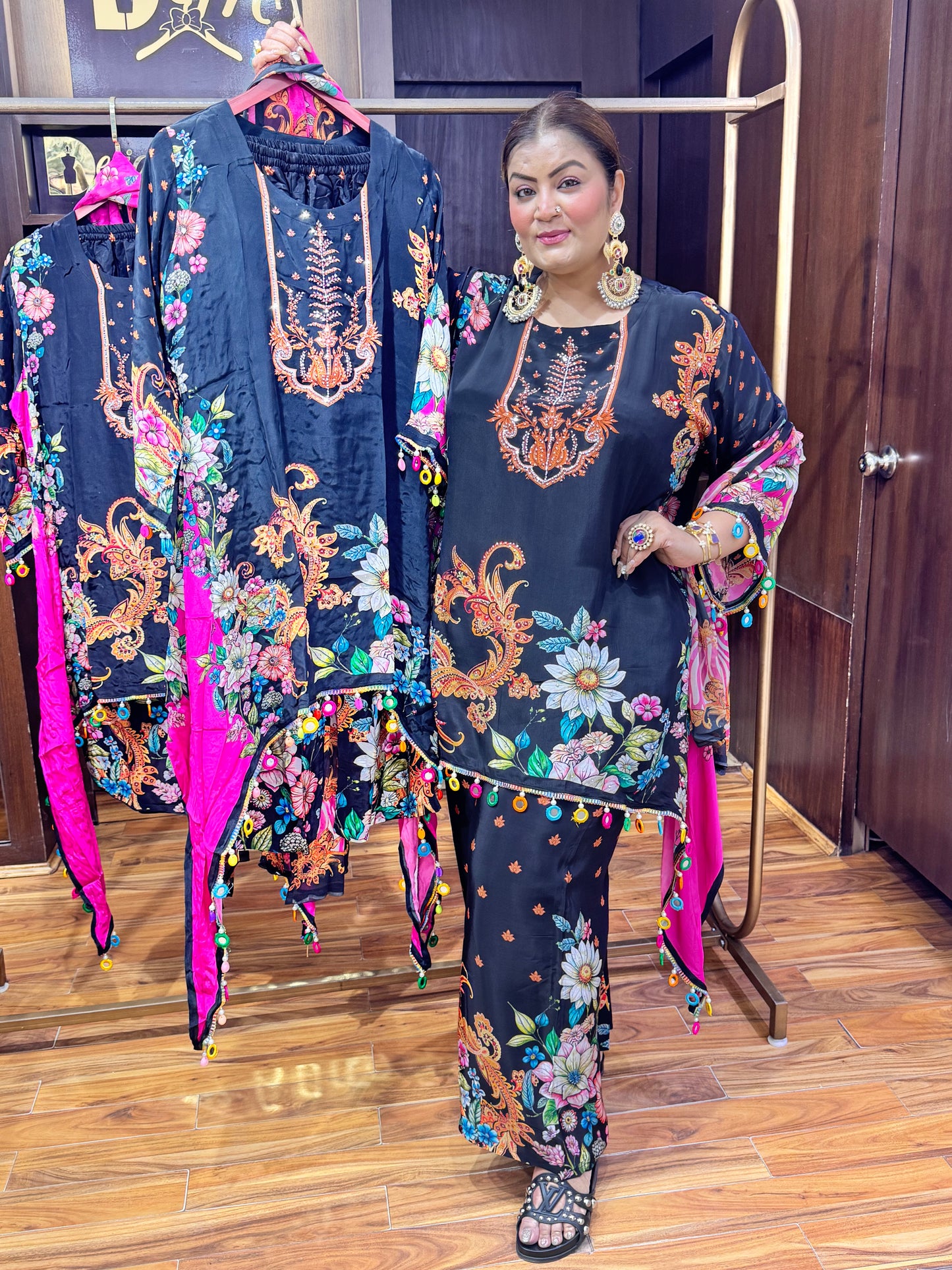 Aarvi Collection (Stitched Suit