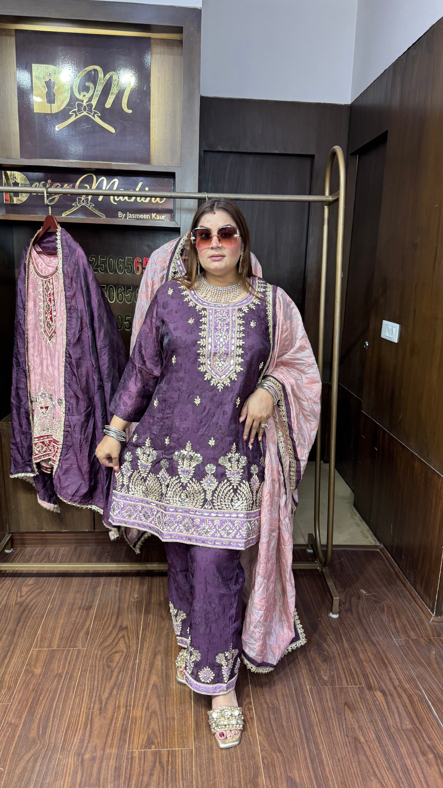 Ishita (Jacquard Silk Suit)