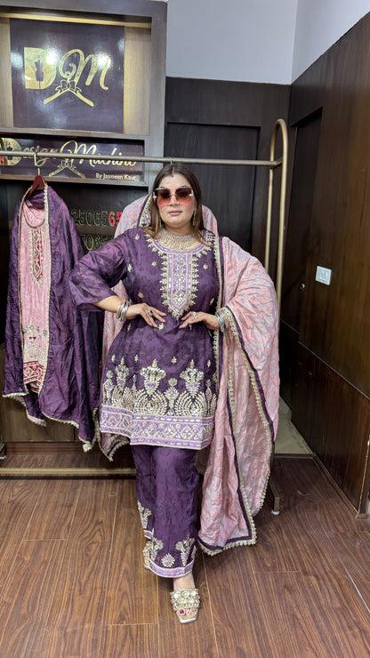 Ishita (Jacquard Silk Suit)