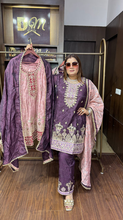Ishita (Jacquard Silk Suit)