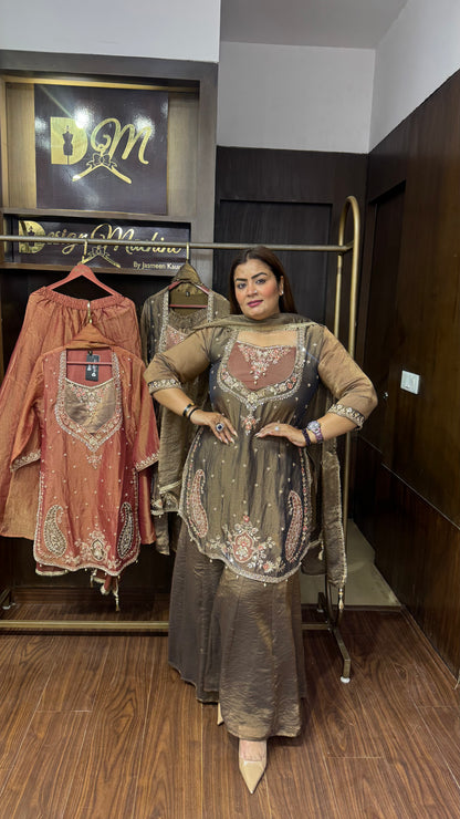 Iraani Glass Tissue Suit