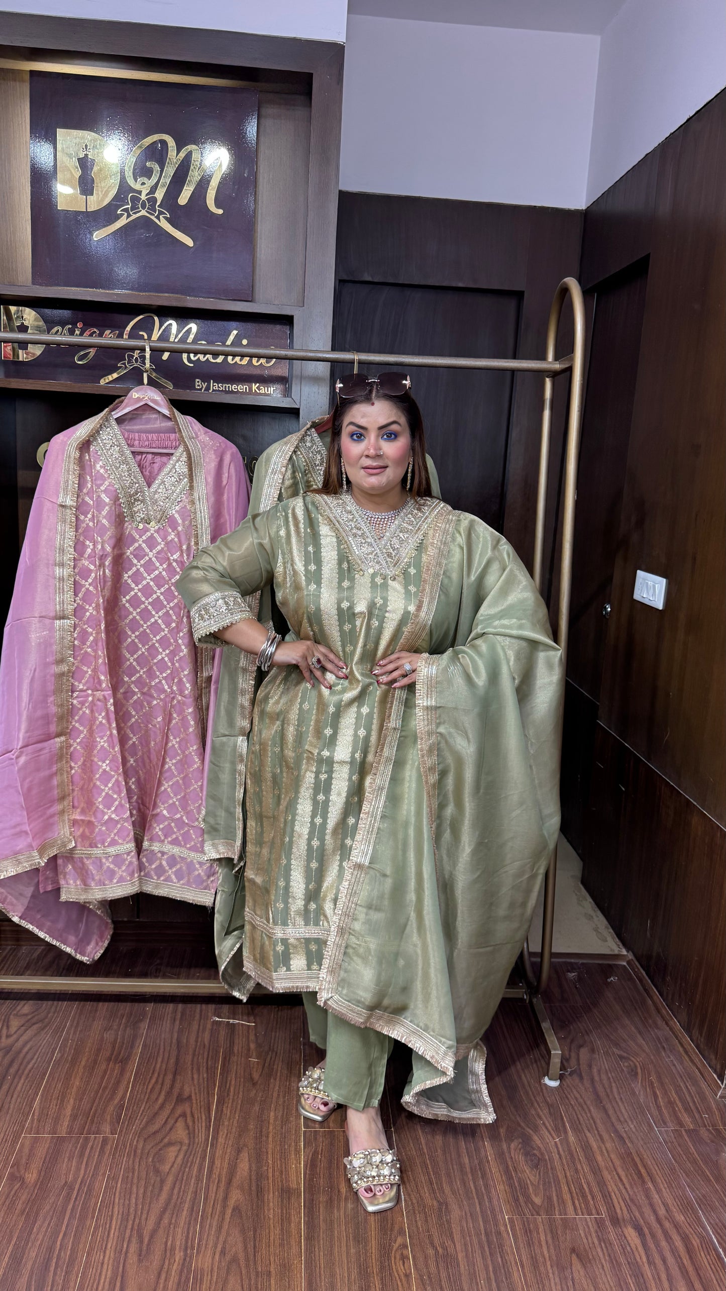 Banarasi Suit (Stitched)