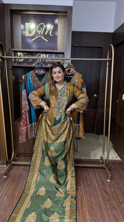 Sakshika (Pure Silk Suit)