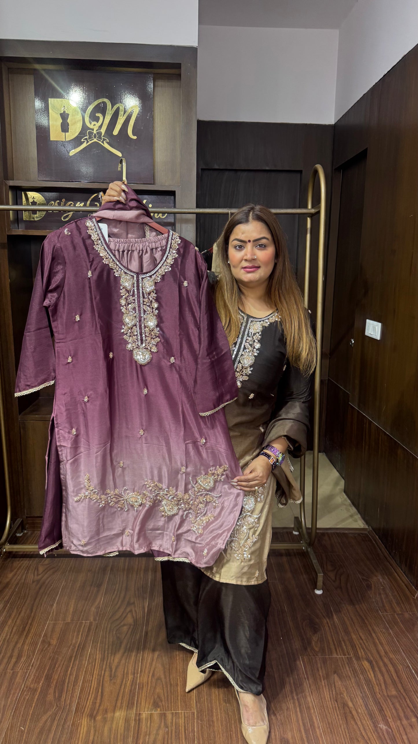 Anaya Pure Chunon Crepe Suit