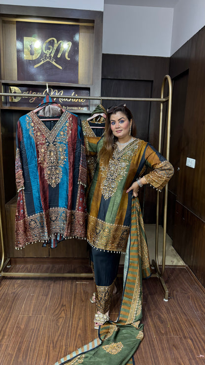 Sakshika (Pure Silk Suit)