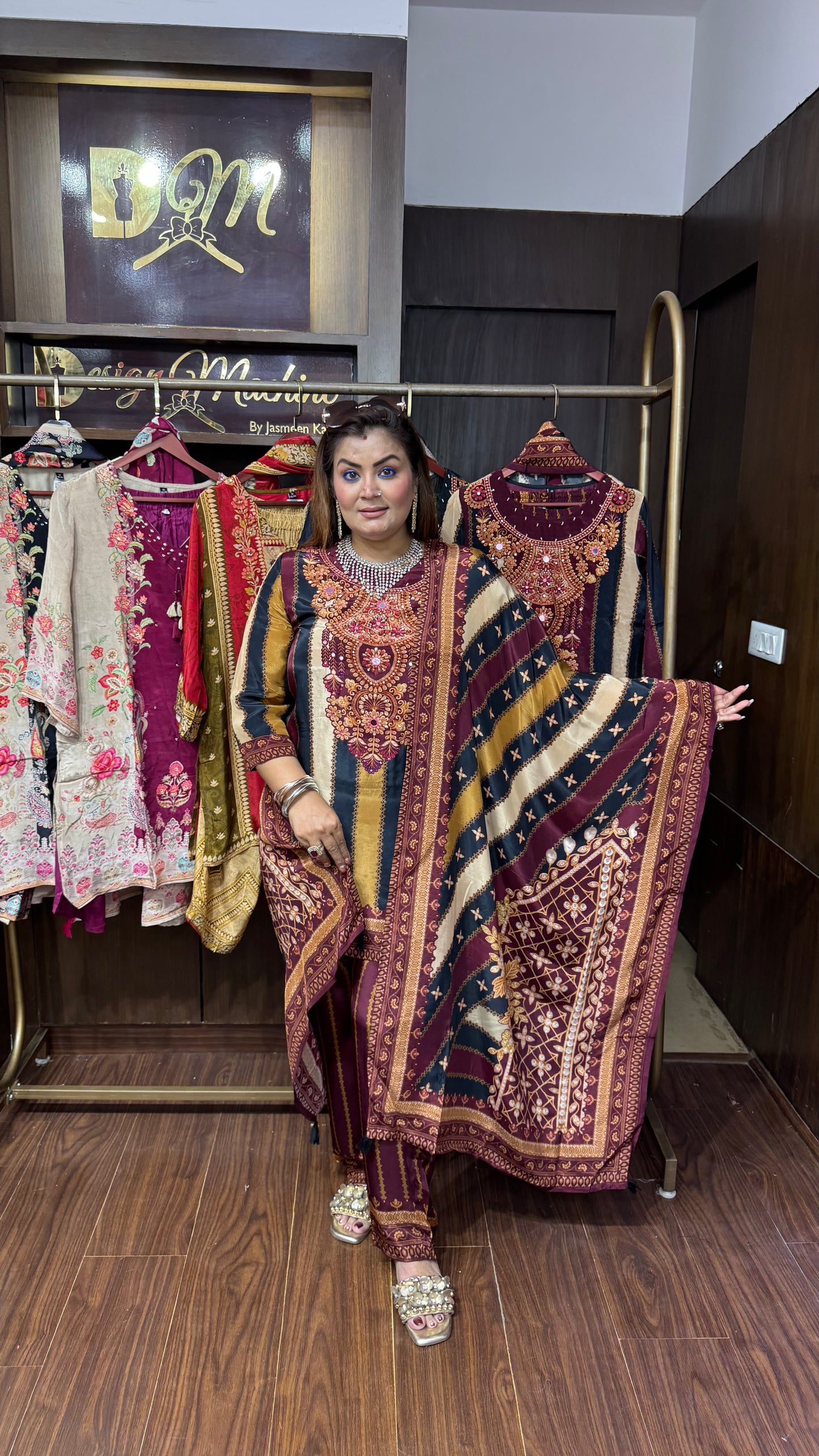 Satakshii (Pure Crepe Suit)