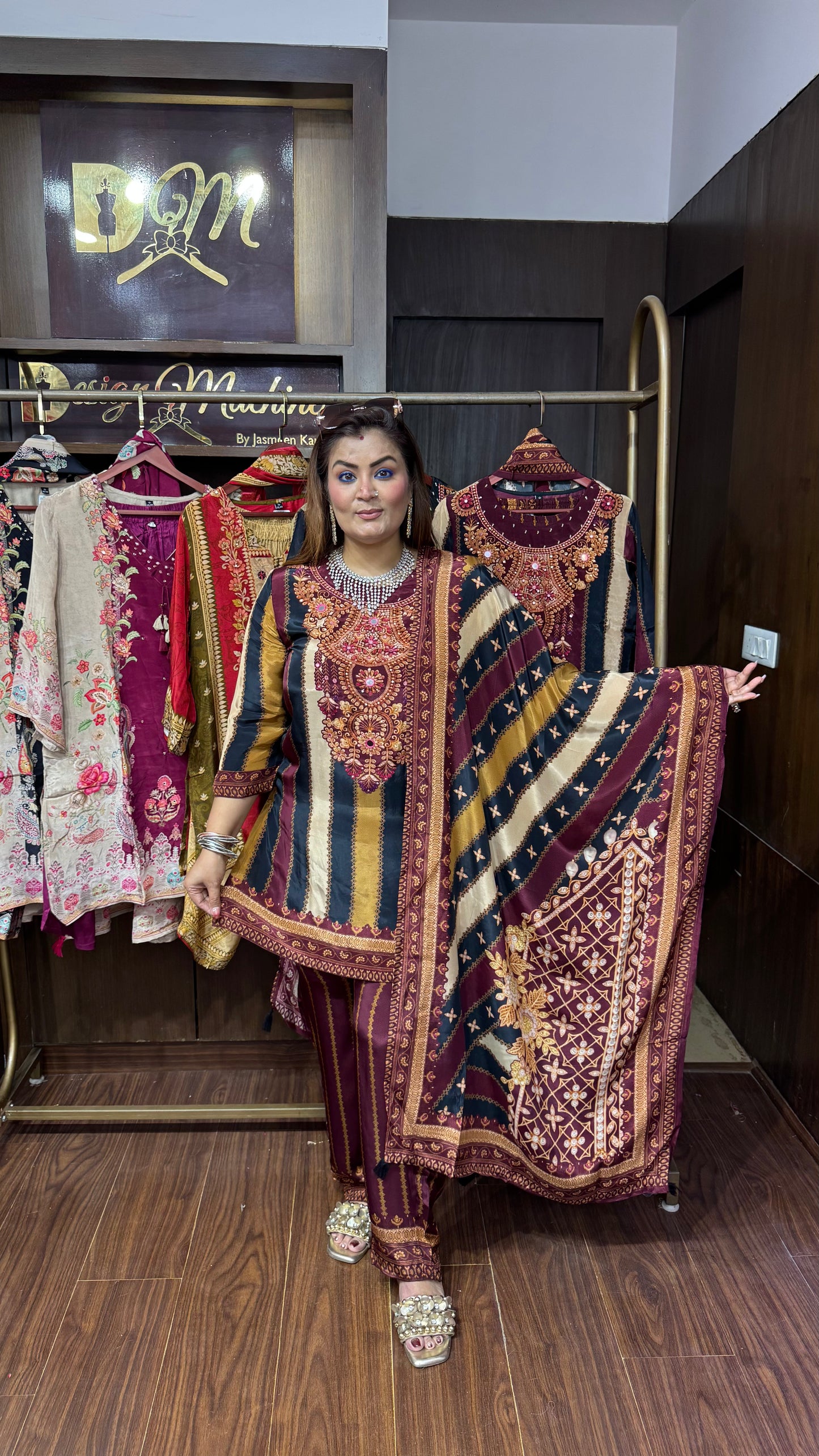 Satakshii (Pure Crepe Suit)