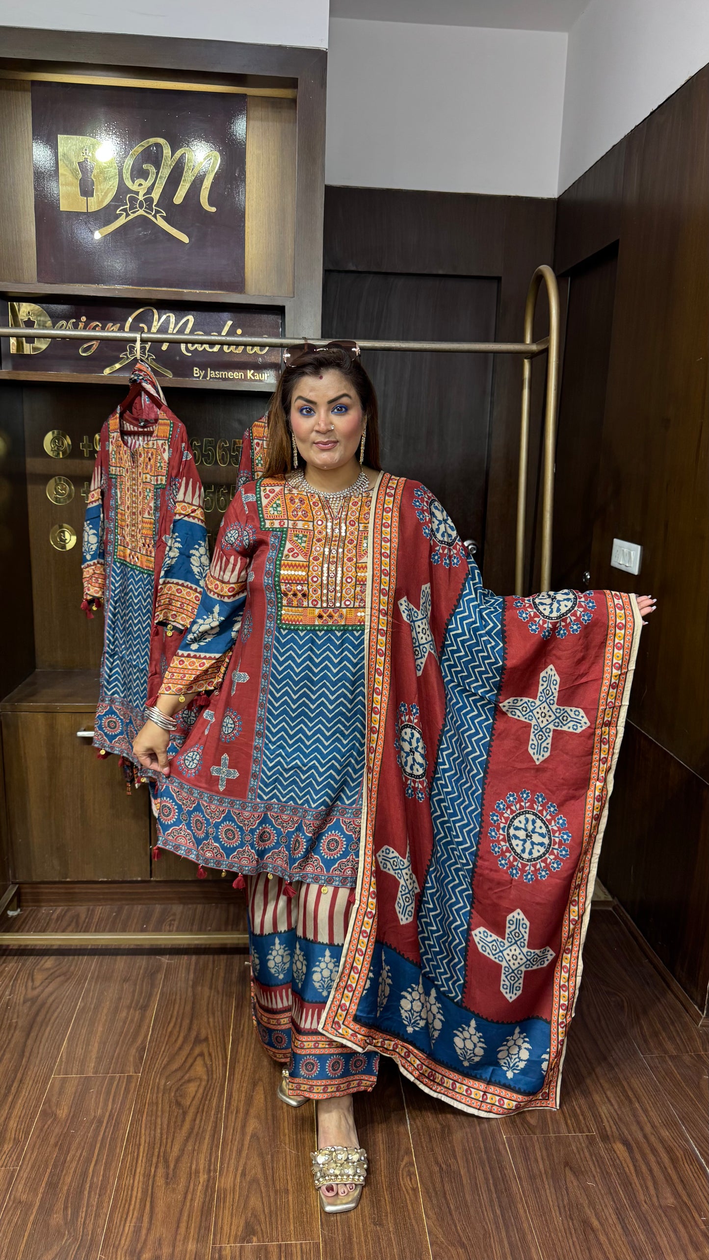 Sataksahii (Malmal Cotton Suit)