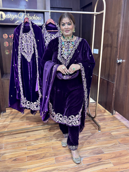 Noorani (Velvet Suit)