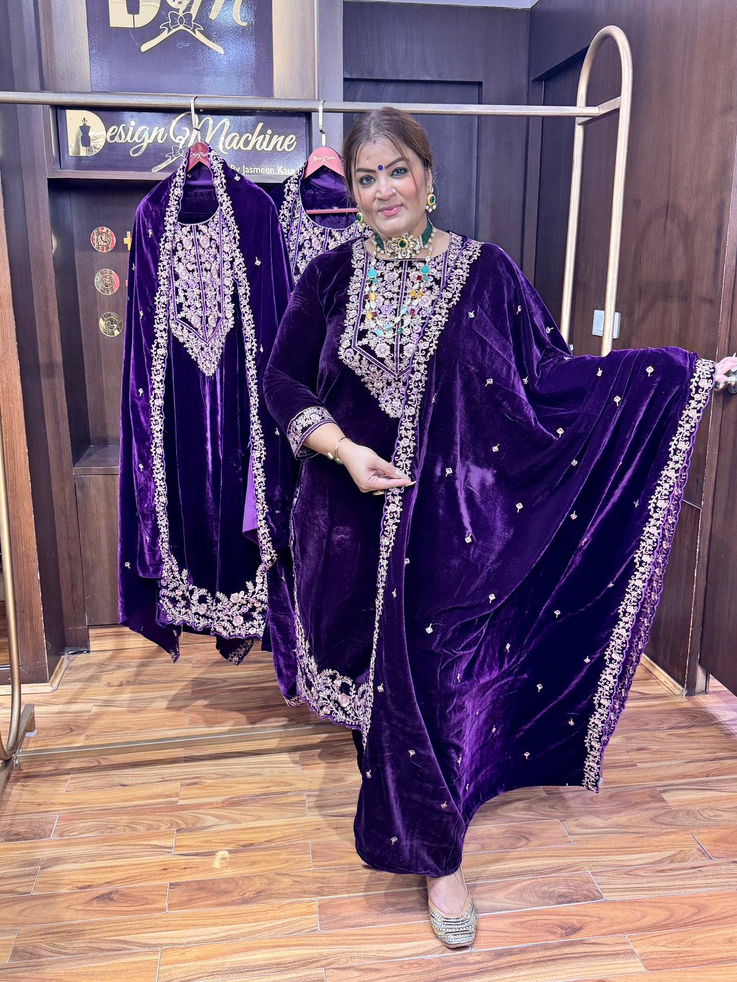 Noorani (Velvet Suit)