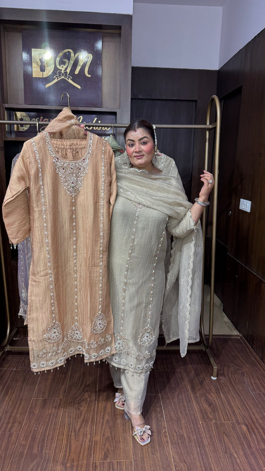 Aashvi Crush Tissue Suit