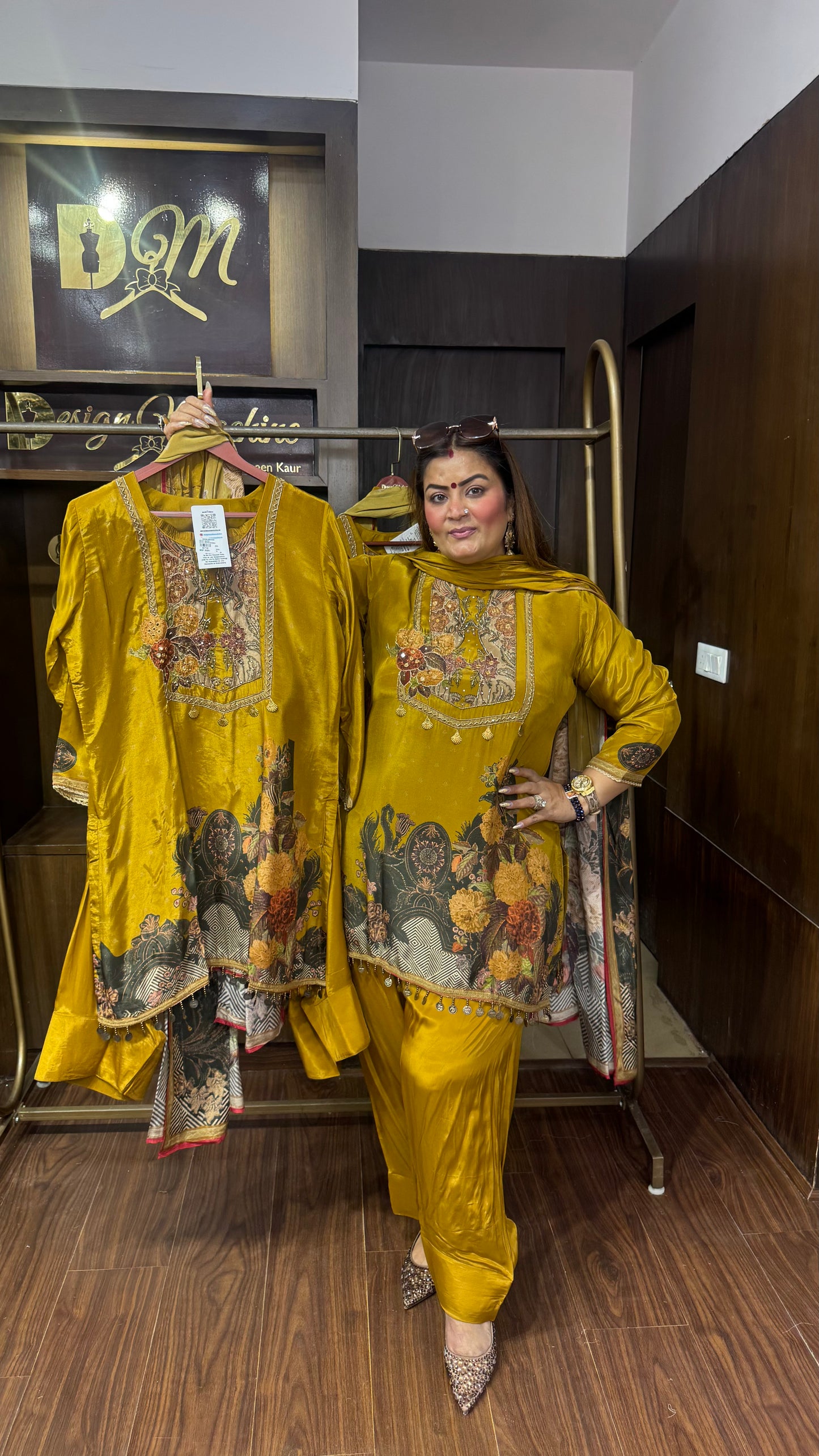 Zavira Pure Crepe Suit