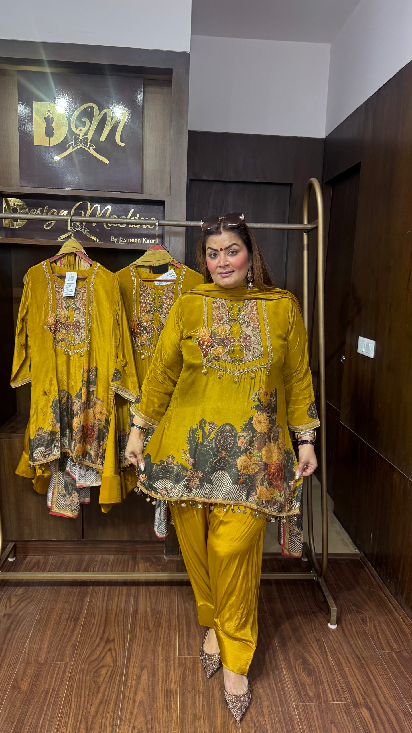 Zavira Pure Crepe Suit