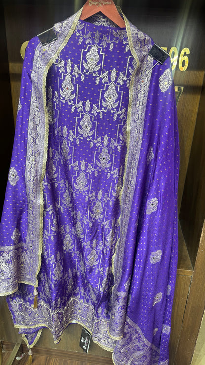 Vanya Pure Banarasi Unstitched Suit