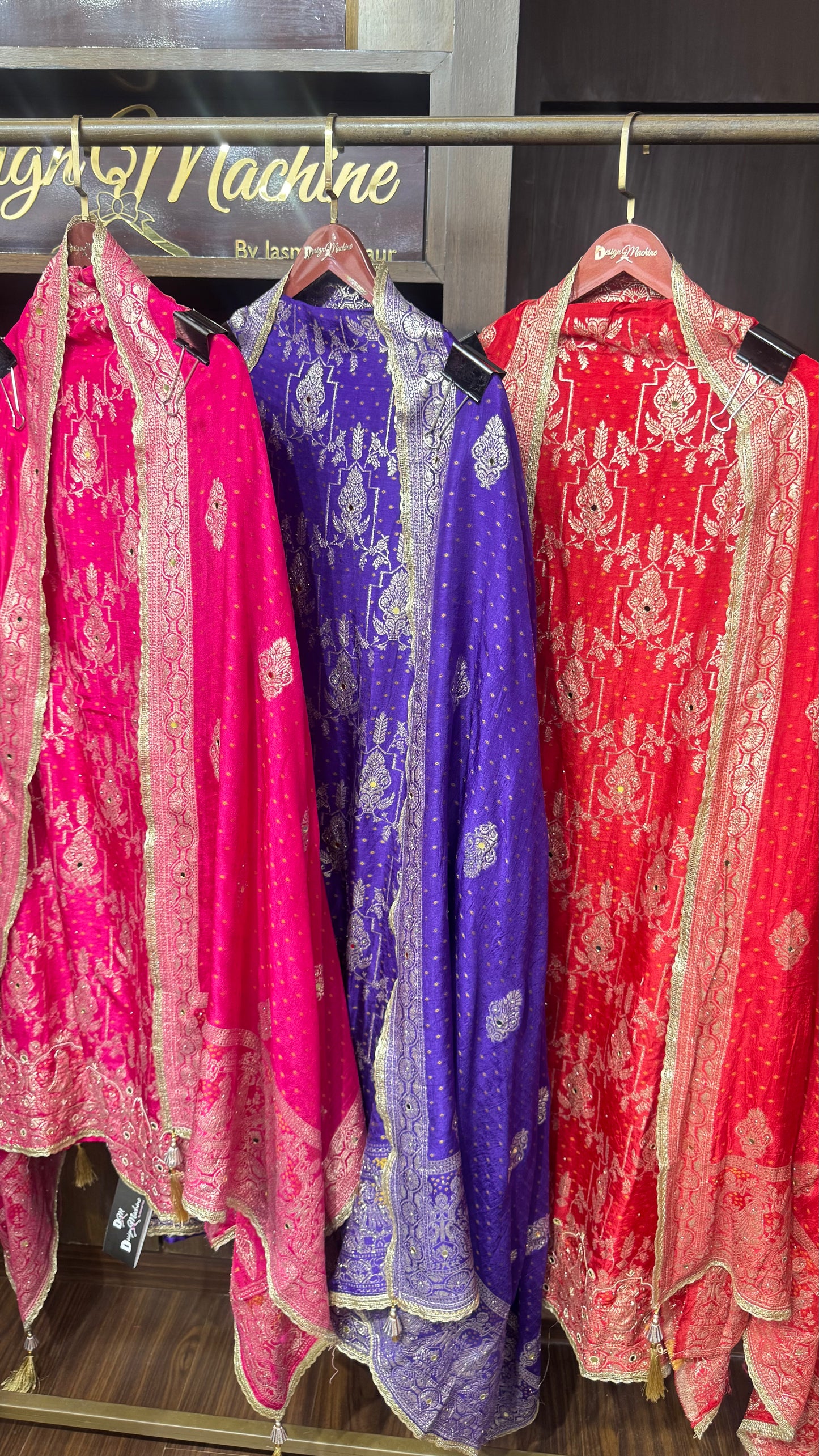 Vanya Pure Banarasi Unstitched Suit