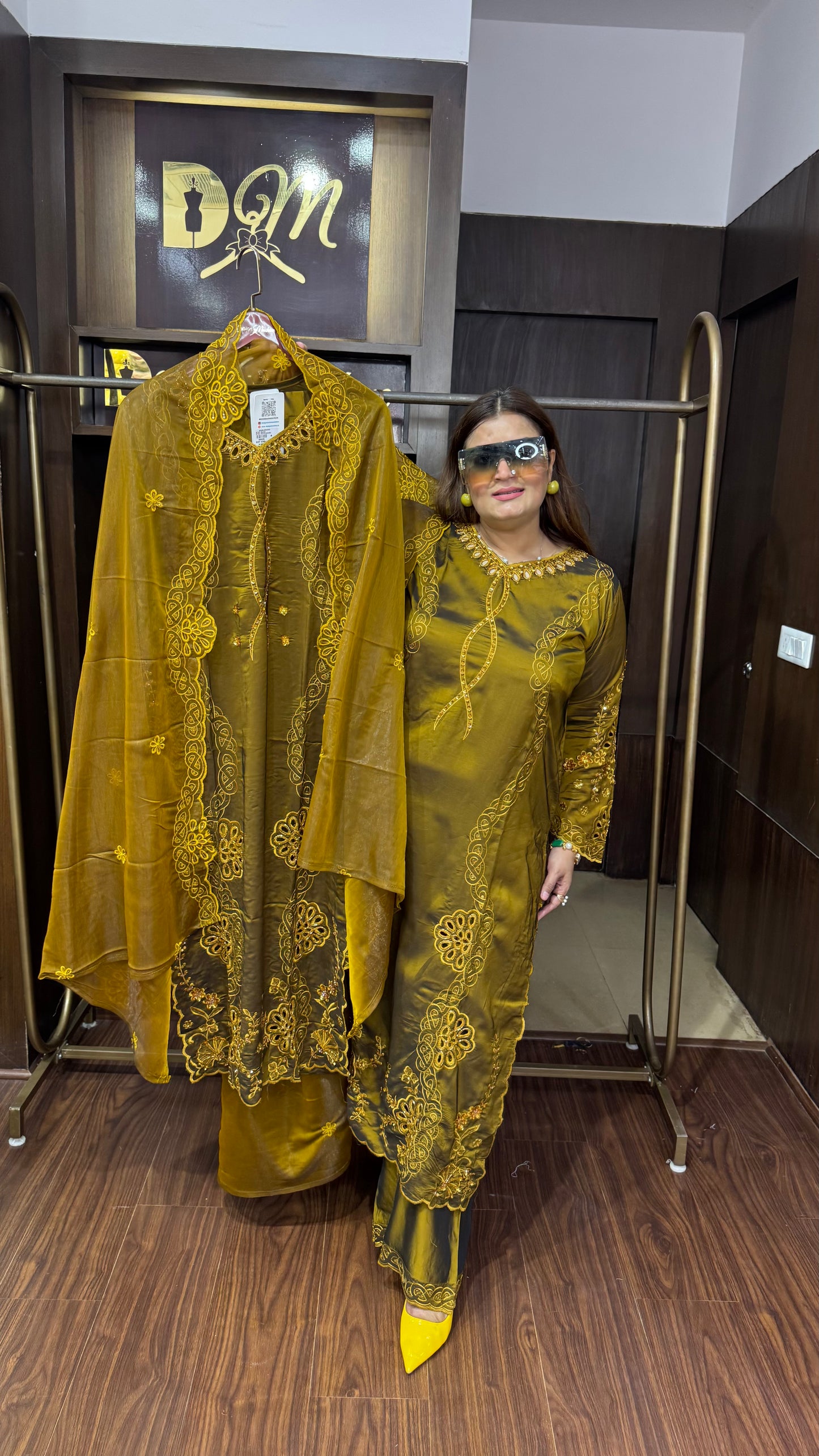 Glass Tissue (Pakistani Suit)