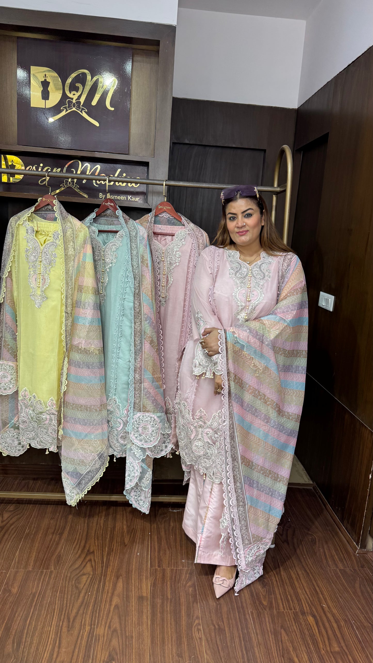 Ria (Shifon Fabric Pakistani Suit)