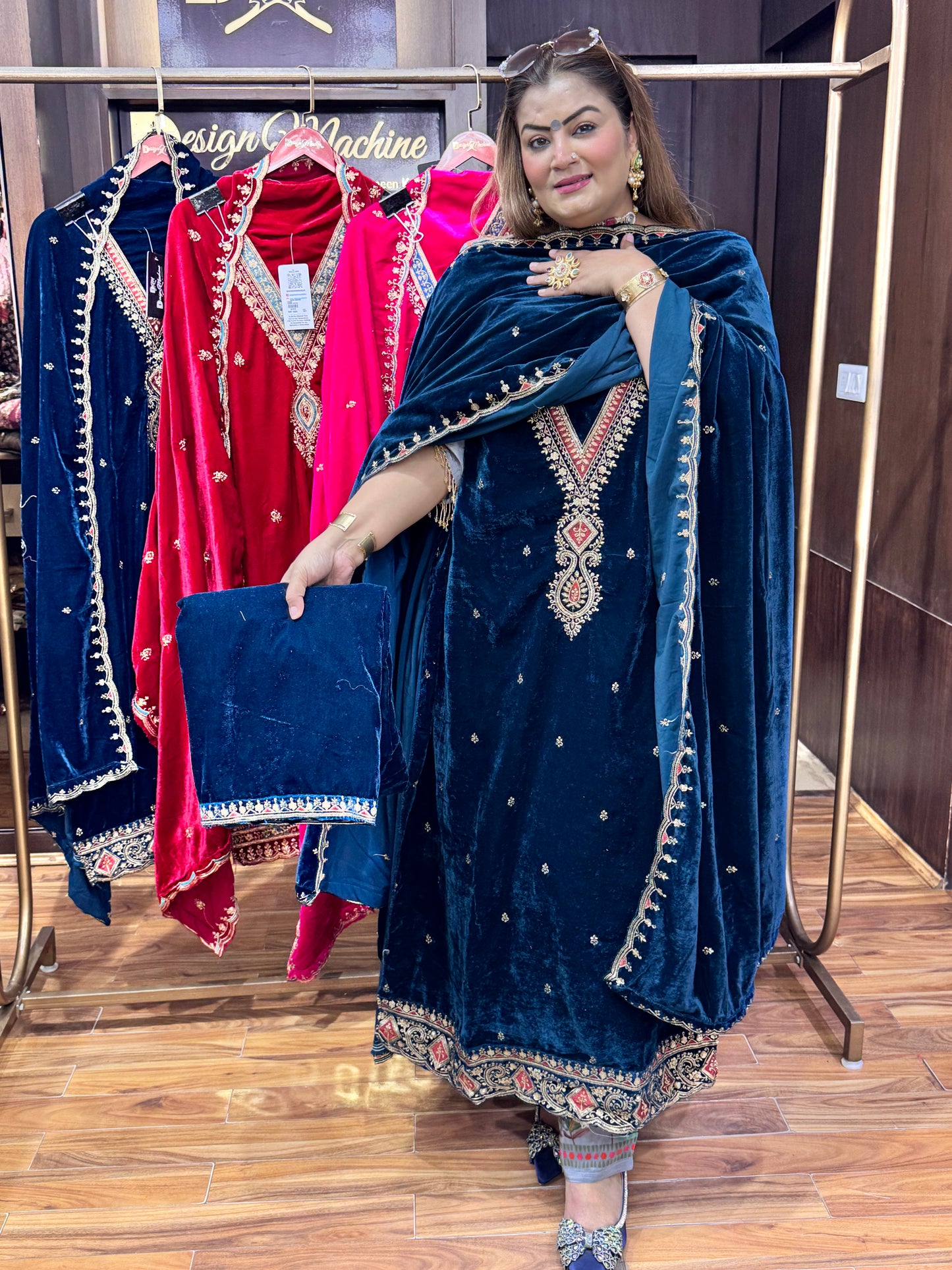 Mughal Grace Velvet (Unstitched Suit)