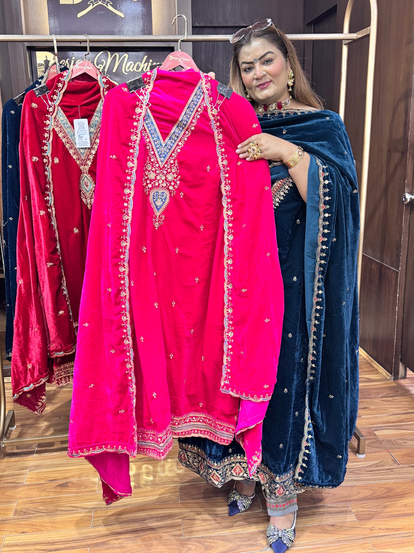 Mughal Grace Velvet (Unstitched Suit)