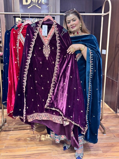 Mughal Grace Velvet (Unstitched Suit)