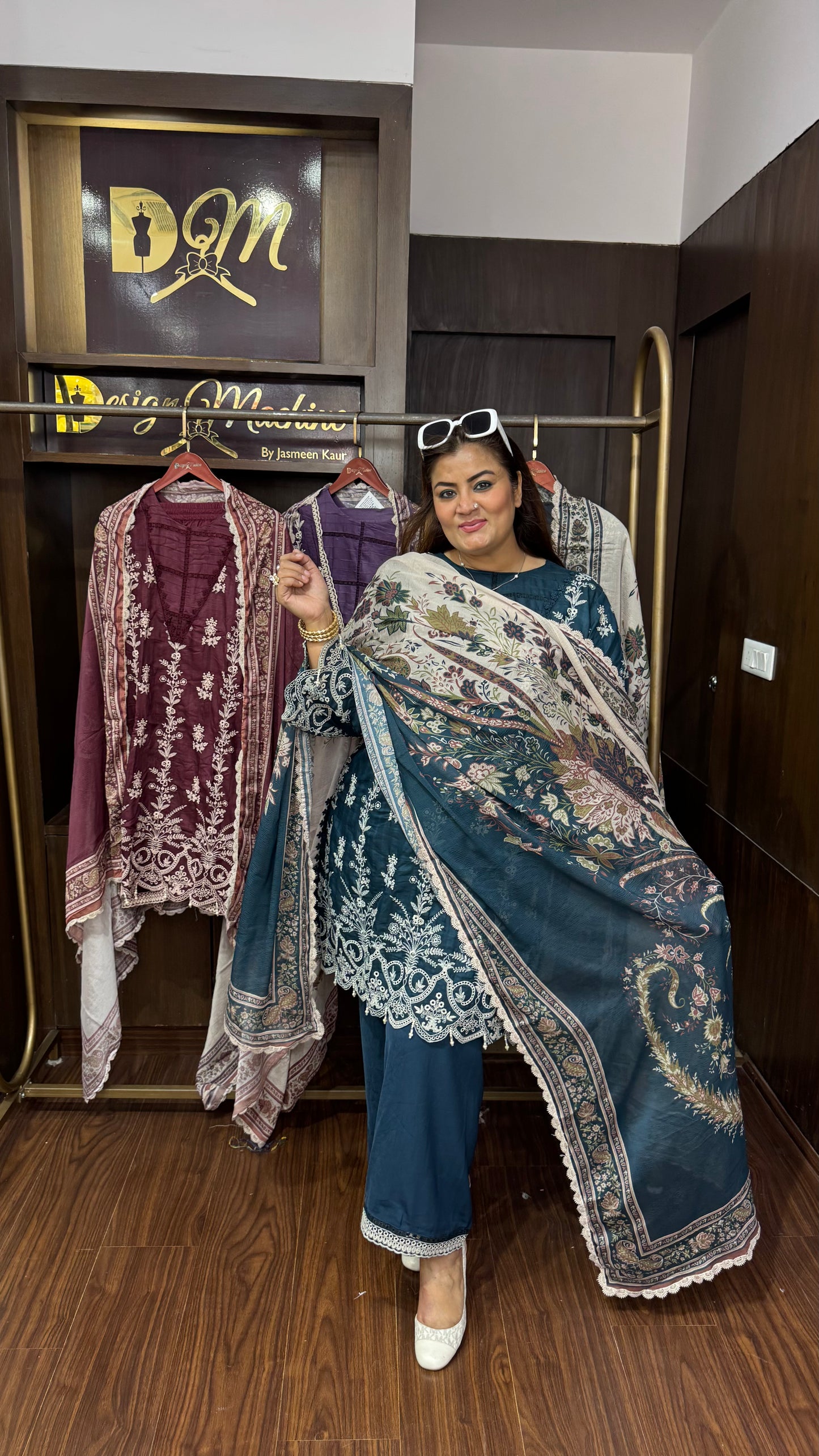Aakriti (Pakistani Suit)