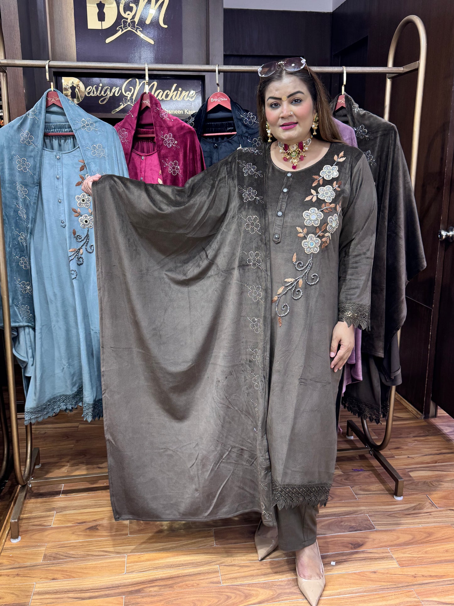 Velvet-e-Nazaakat (Suits)