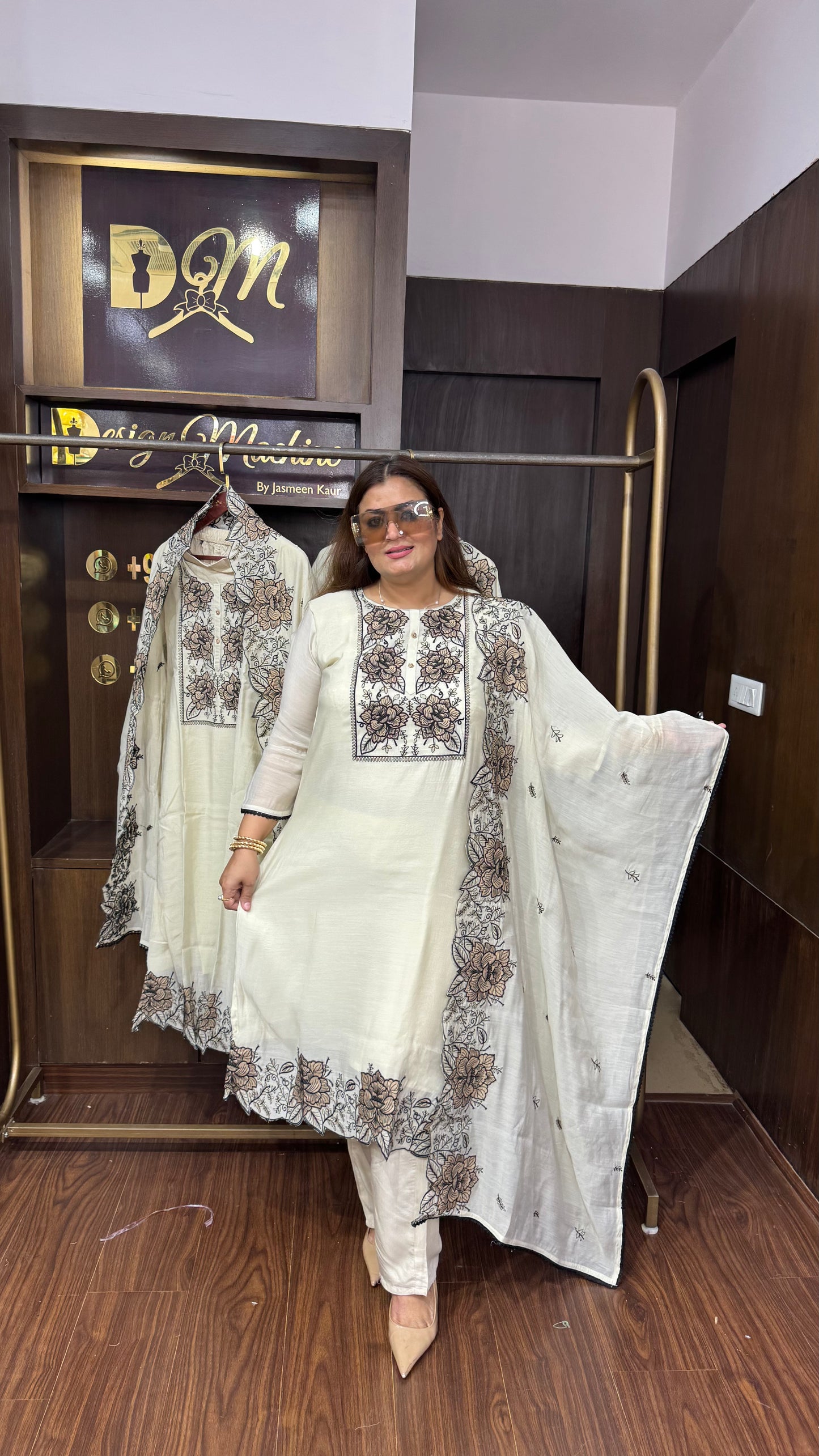 Amayra (Pakistani Suit)