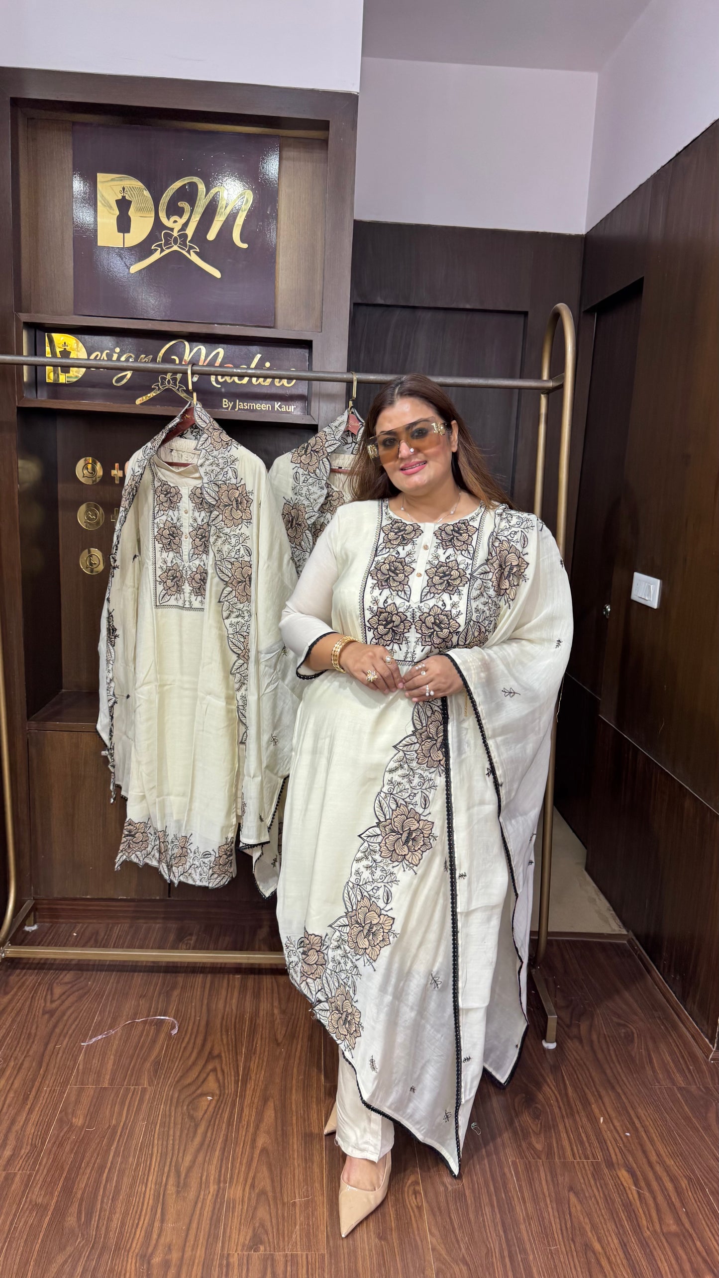 Amayra (Pakistani Suit)