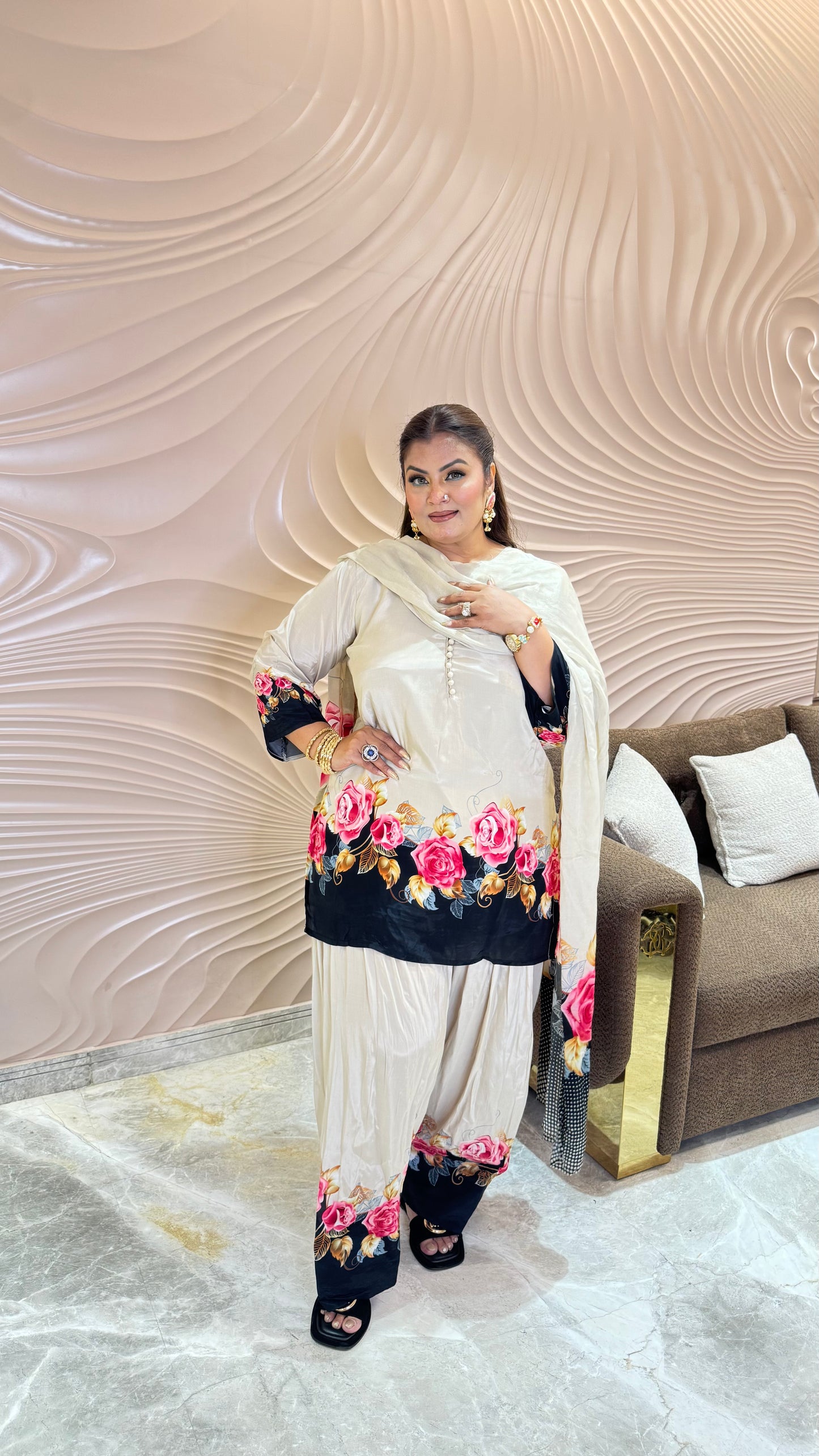 Ziyana Pure Crepe Farshi Salwar Suit