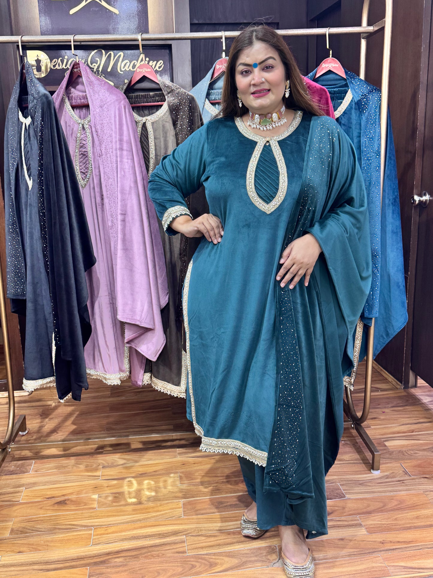 Nazakat (Velvet Suit)