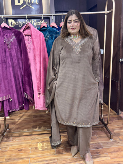 Gulnaaz Royal (Velvet Suit)