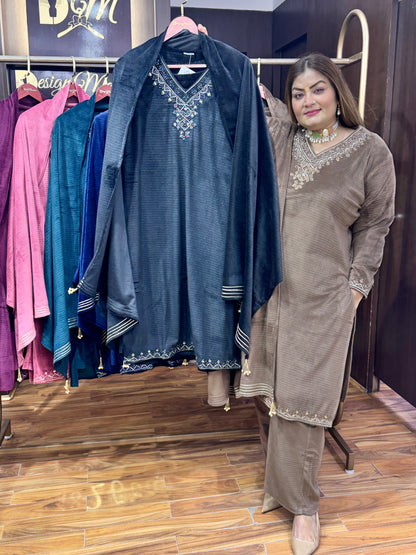 Gulnaaz Royal (Velvet Suit)