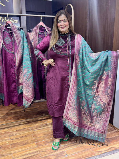 Jashn (Velvet Suits)