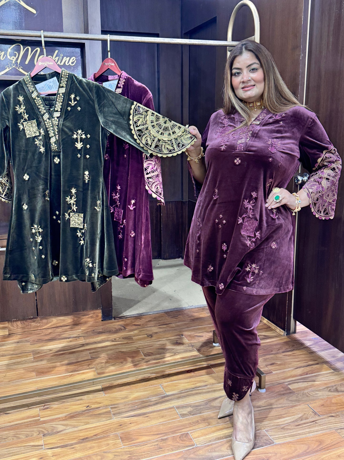 Allure (Velvet Cordset)