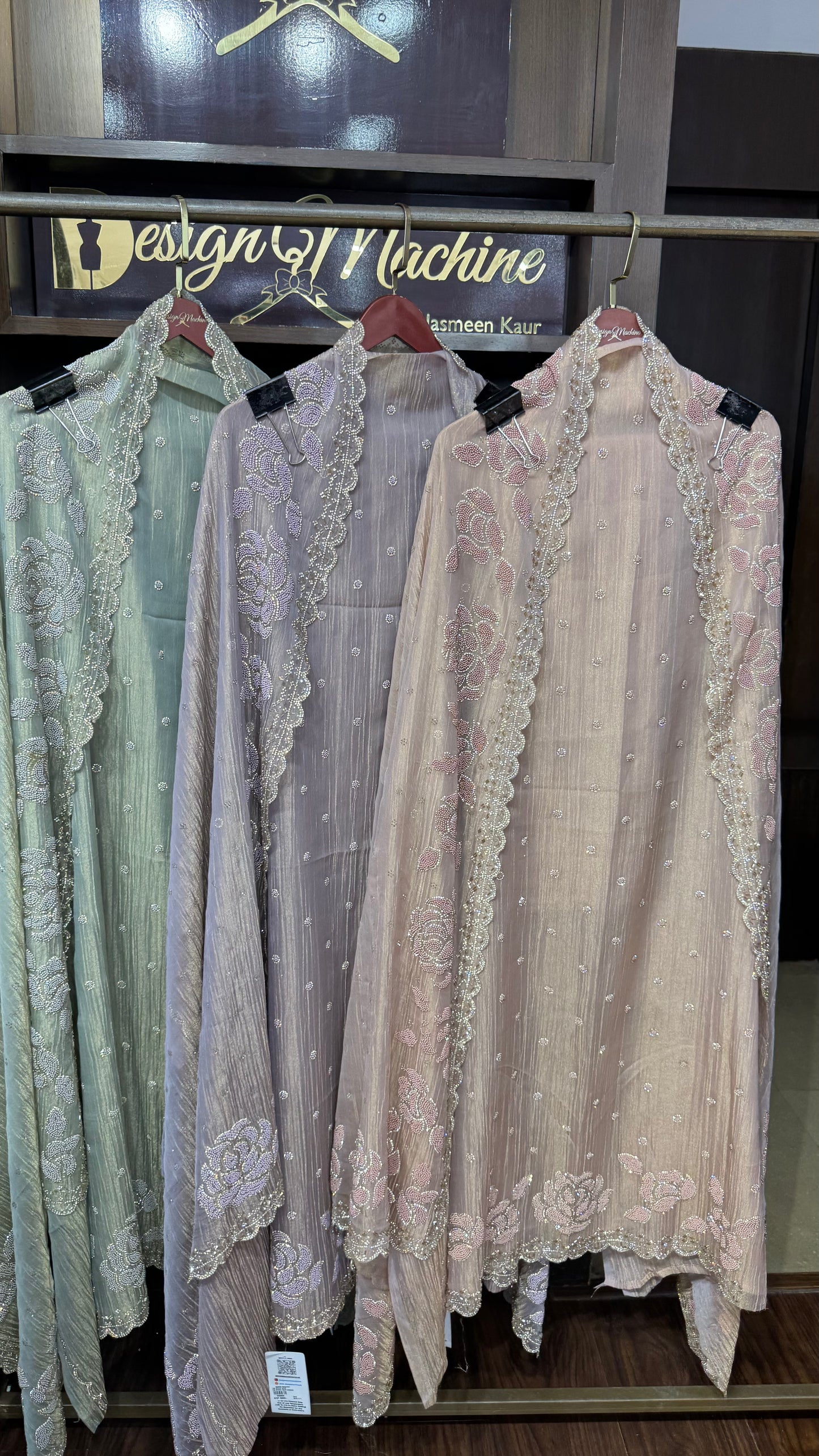 Rida (Glass Tissue Unstitch Suit)