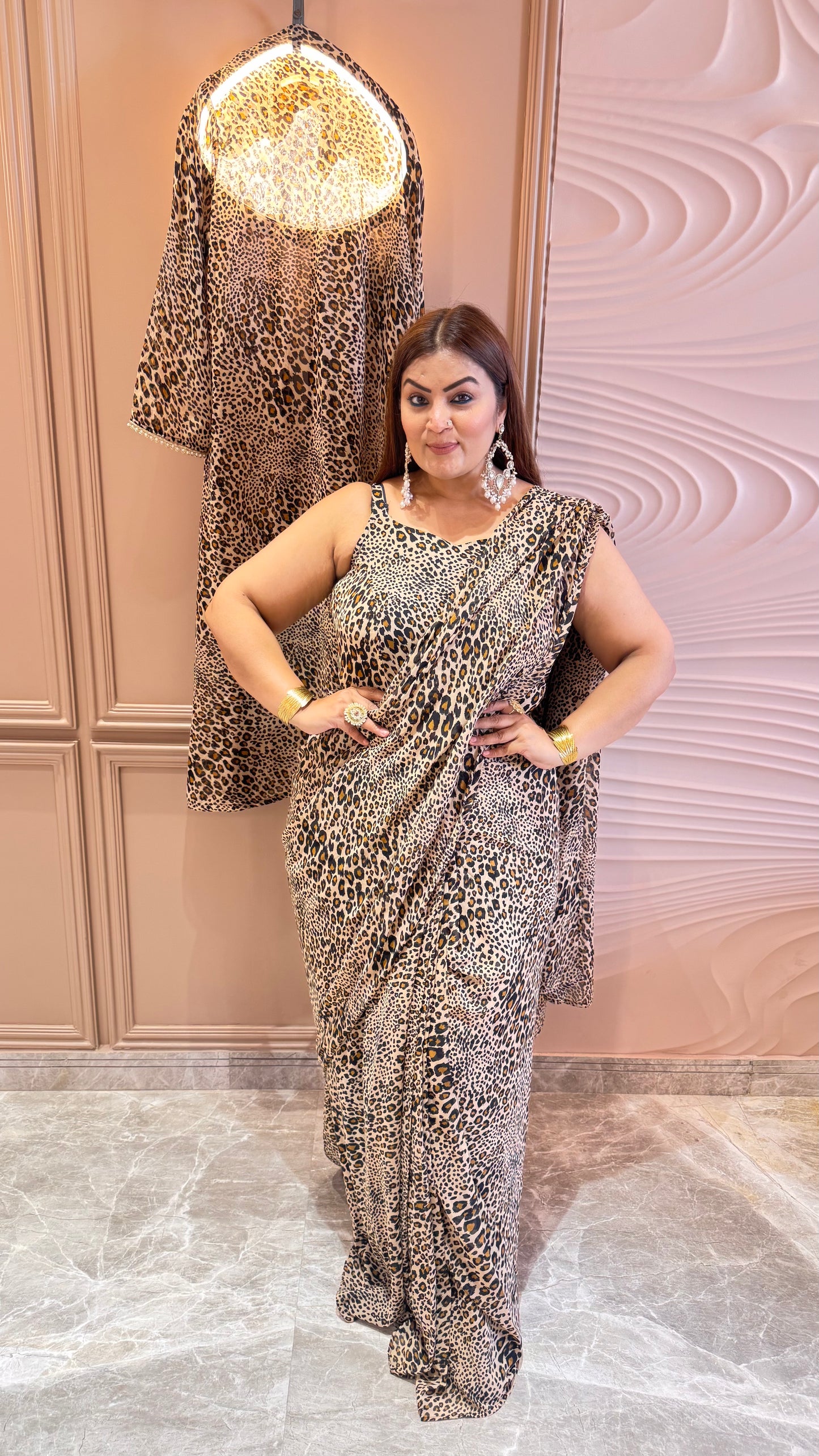 Ryvella (Georgette Saree)